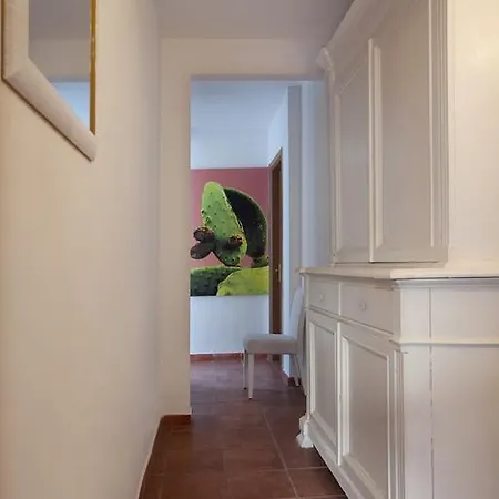 Il Castello בית הארחה לצ'ה